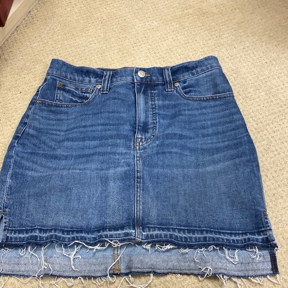 Madewell Shark bite hem denim mini skirt Sz 26